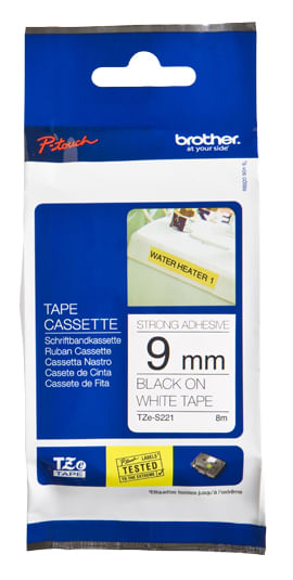 Etiqueta-blanca-continua-laminada-con-adhesivo-super-resistente-Brother-TZES221---de-9-mm-de-ancho-x-8-mts-de-largo.-Impresion-en-negro.